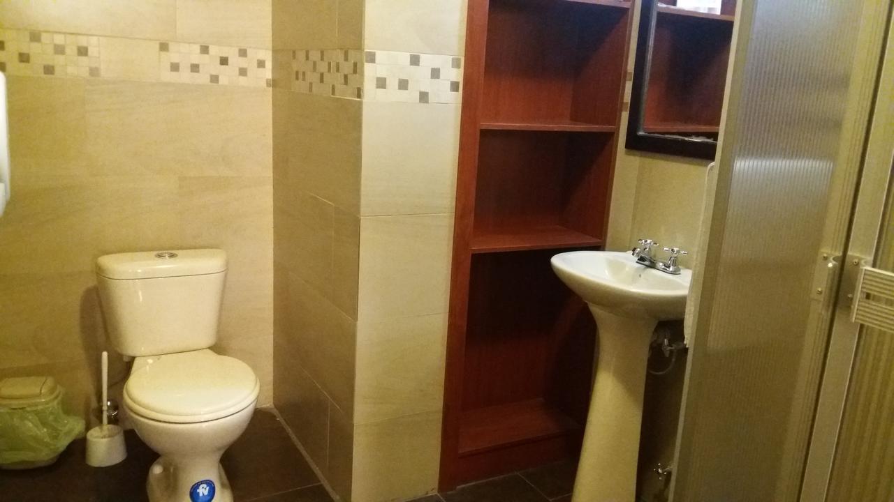 Hotel Saint Thomas Кіто Екстер'єр фото